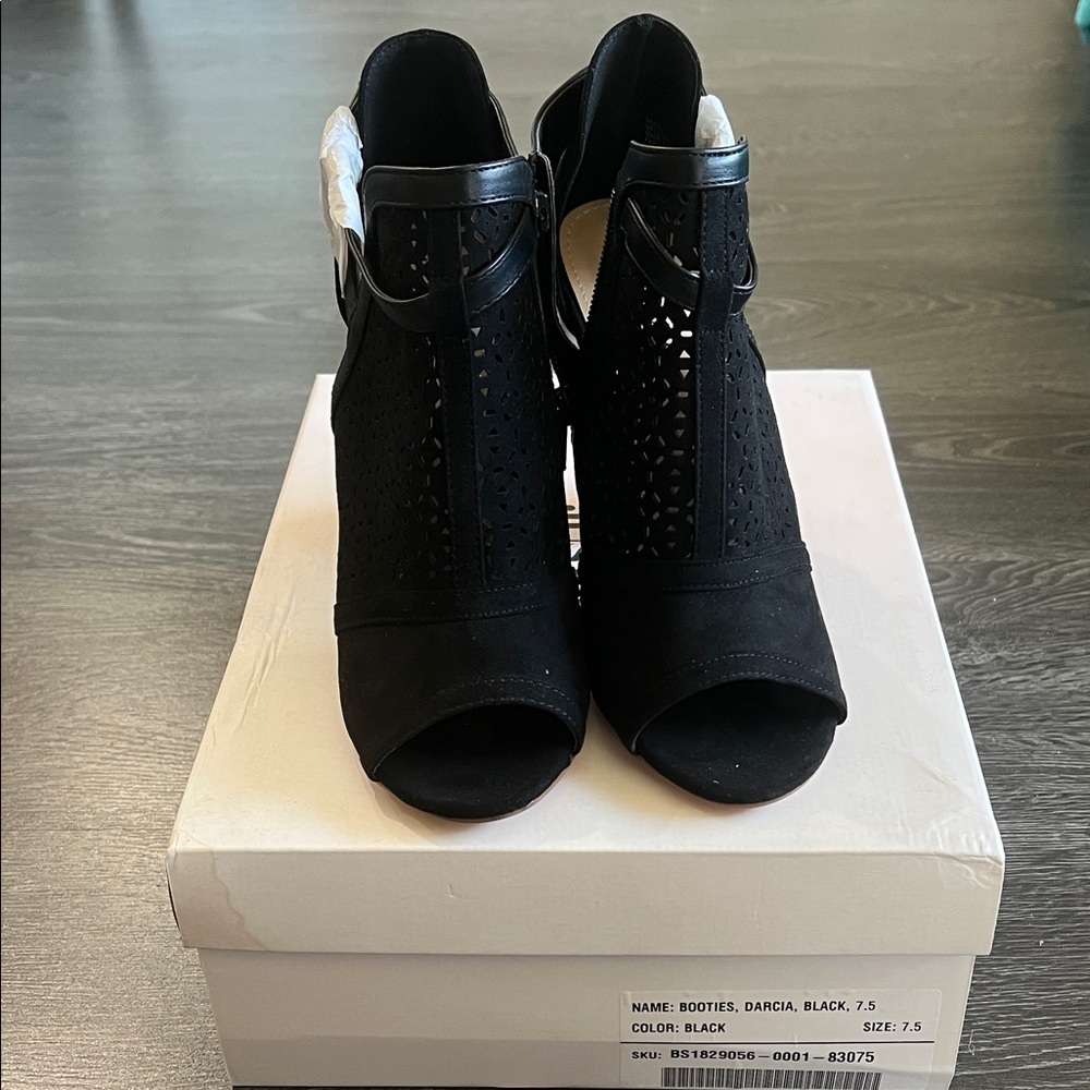 *NEW* JustFab Black Peep-Toe Ankle Booties (4 inch)